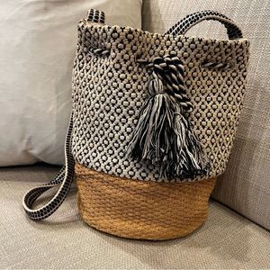 Roller Rabbit Bucket Cross Body Bag